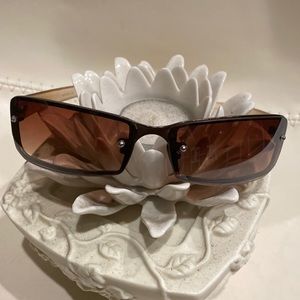 Like new sunglasses